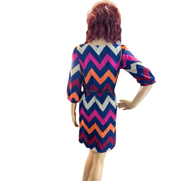 (5 for $25) Almost Famous Berry/Navy Chevron Belted Dress size small NWT - Picture 3 of 4